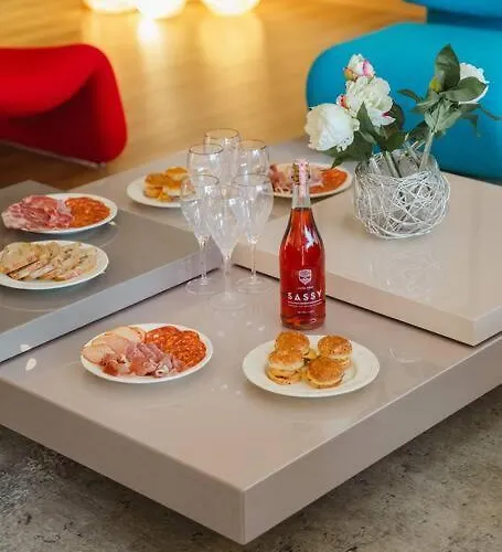 Apartment Le Loft Gallery Yourhosthelper Touques